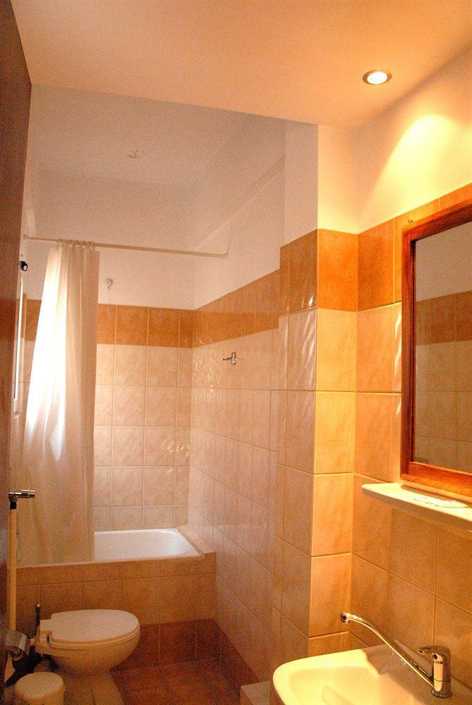 אתונה Vienna Hotel מראה חיצוני תמונה