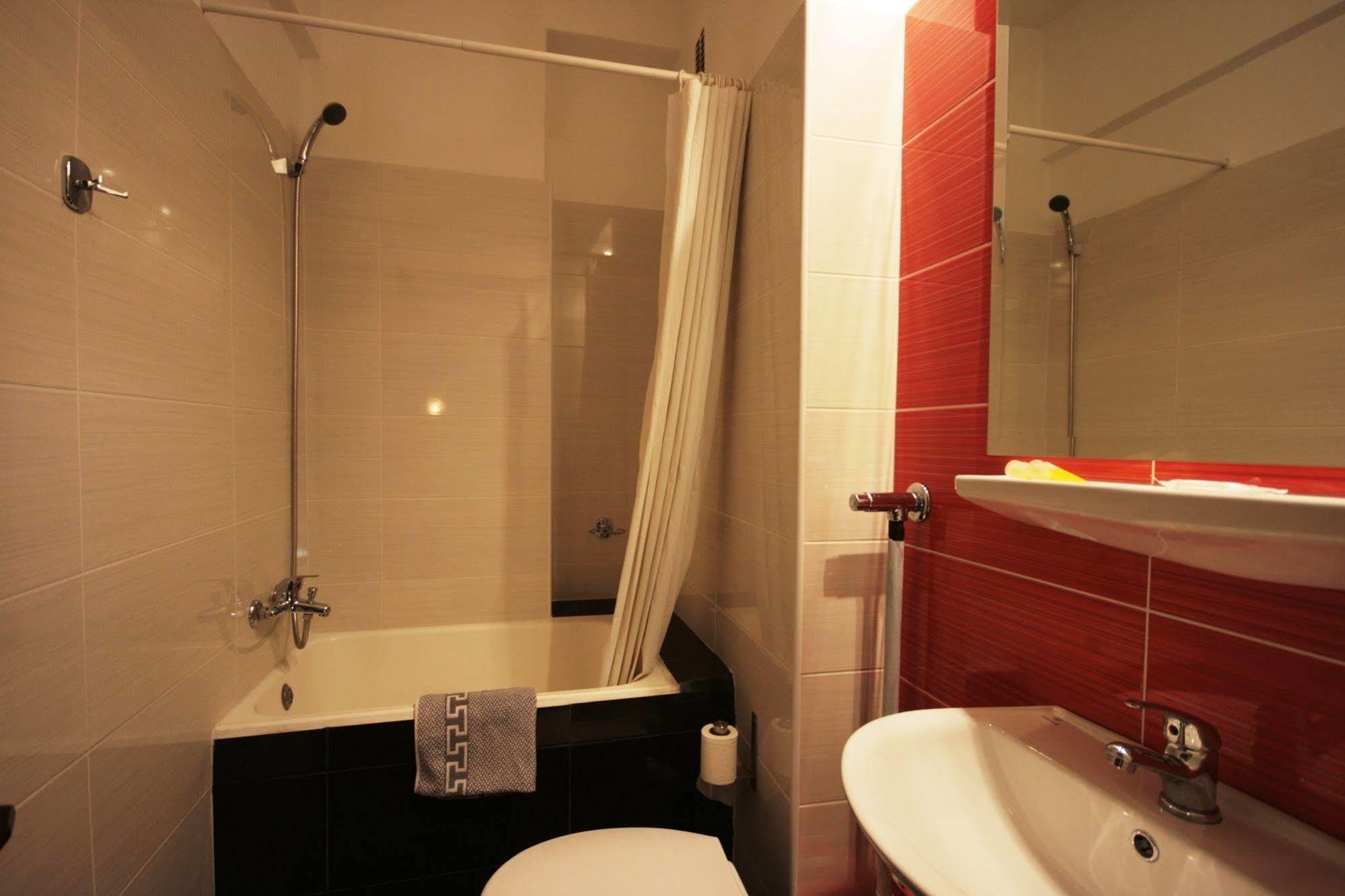 אתונה Vienna Hotel מראה חיצוני תמונה