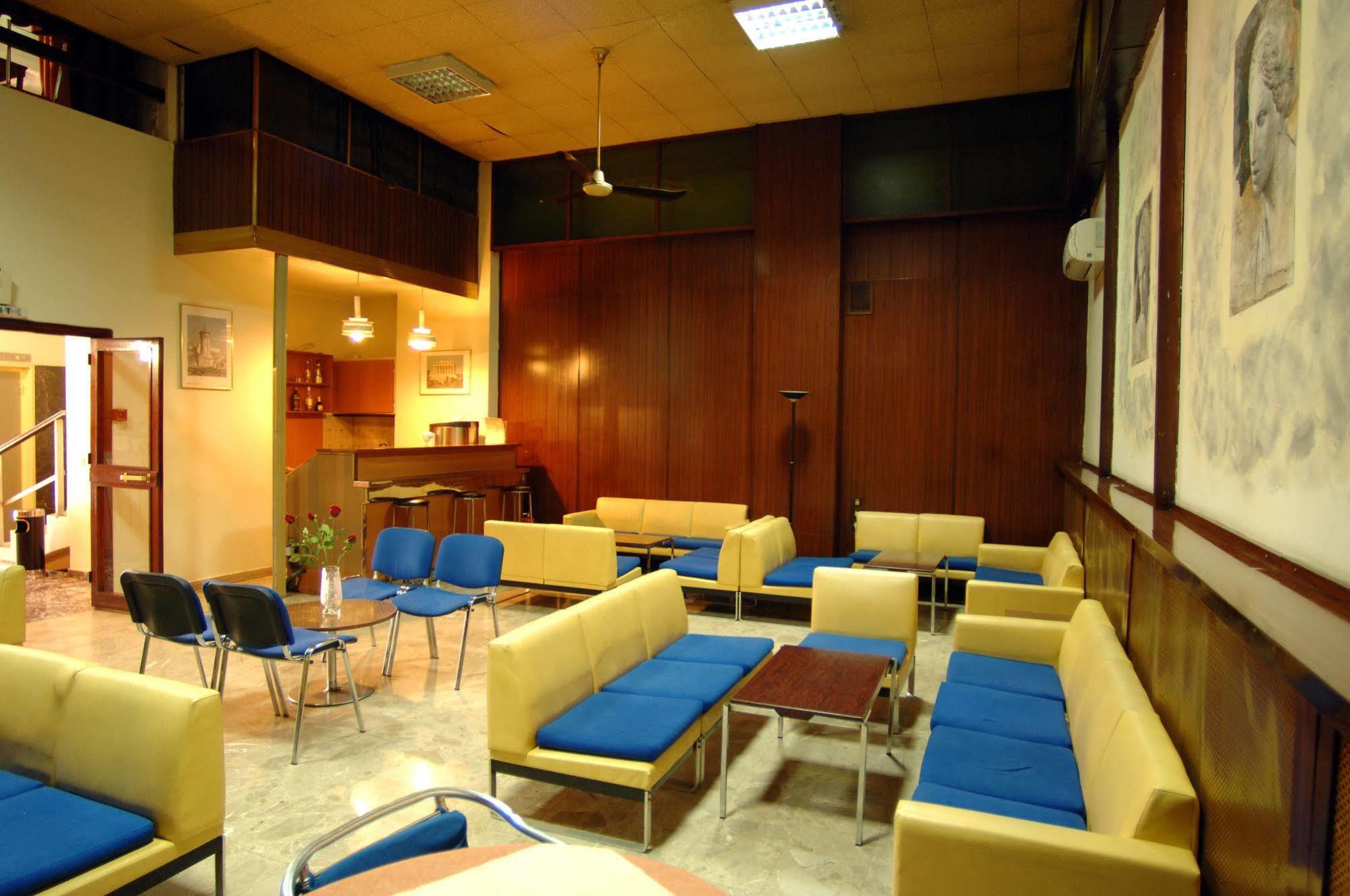 אתונה Vienna Hotel מראה חיצוני תמונה
